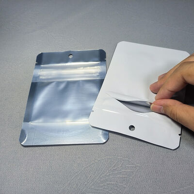 बाल-प्रतिरोधी पुन: बंद करने योग्य बैग - वयस्कों के लिए आसान, बच्चों के लिए खोलना मुश्किल